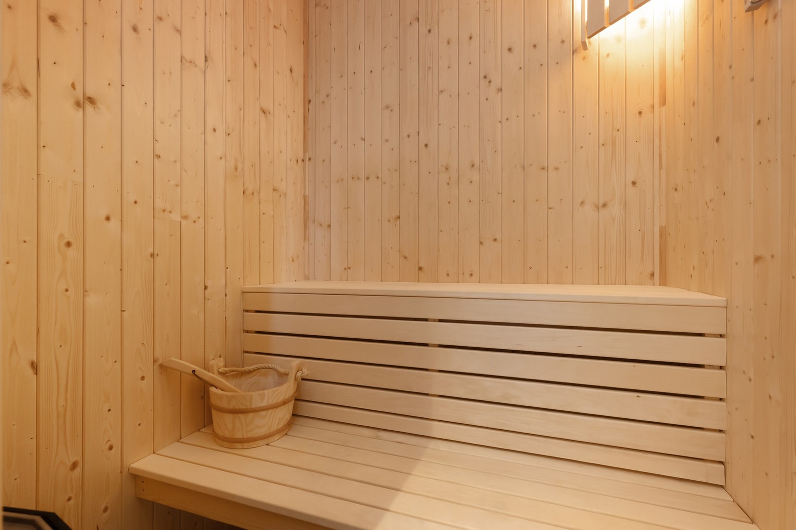 Badstue med sittebenk. Perfekt etter en lang skitur i fjellet. Galleribilde