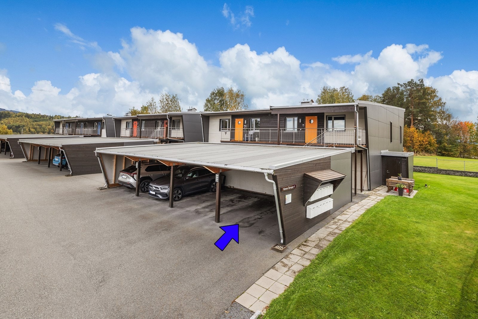 Nyere selveierleilighet i 1. etg med carport Galleribilde