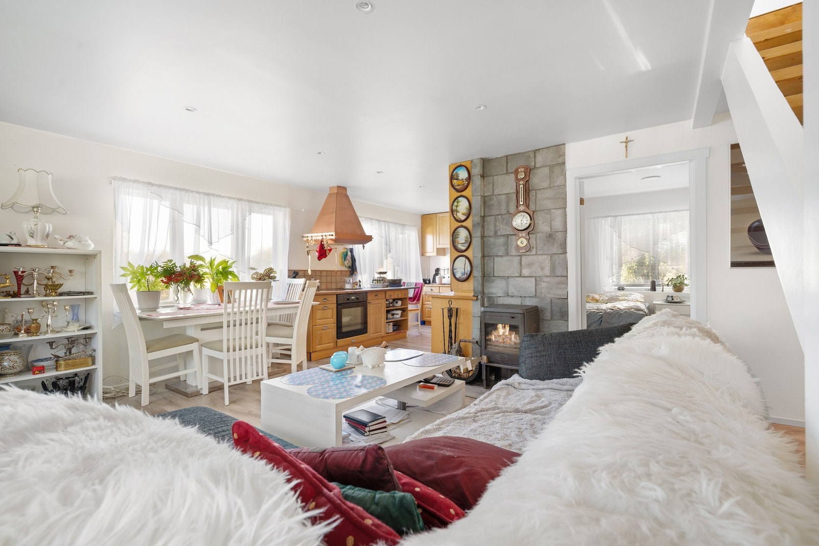 Velkommen inn - boligen har en åpen og praktisk planløsning! Galleribilde