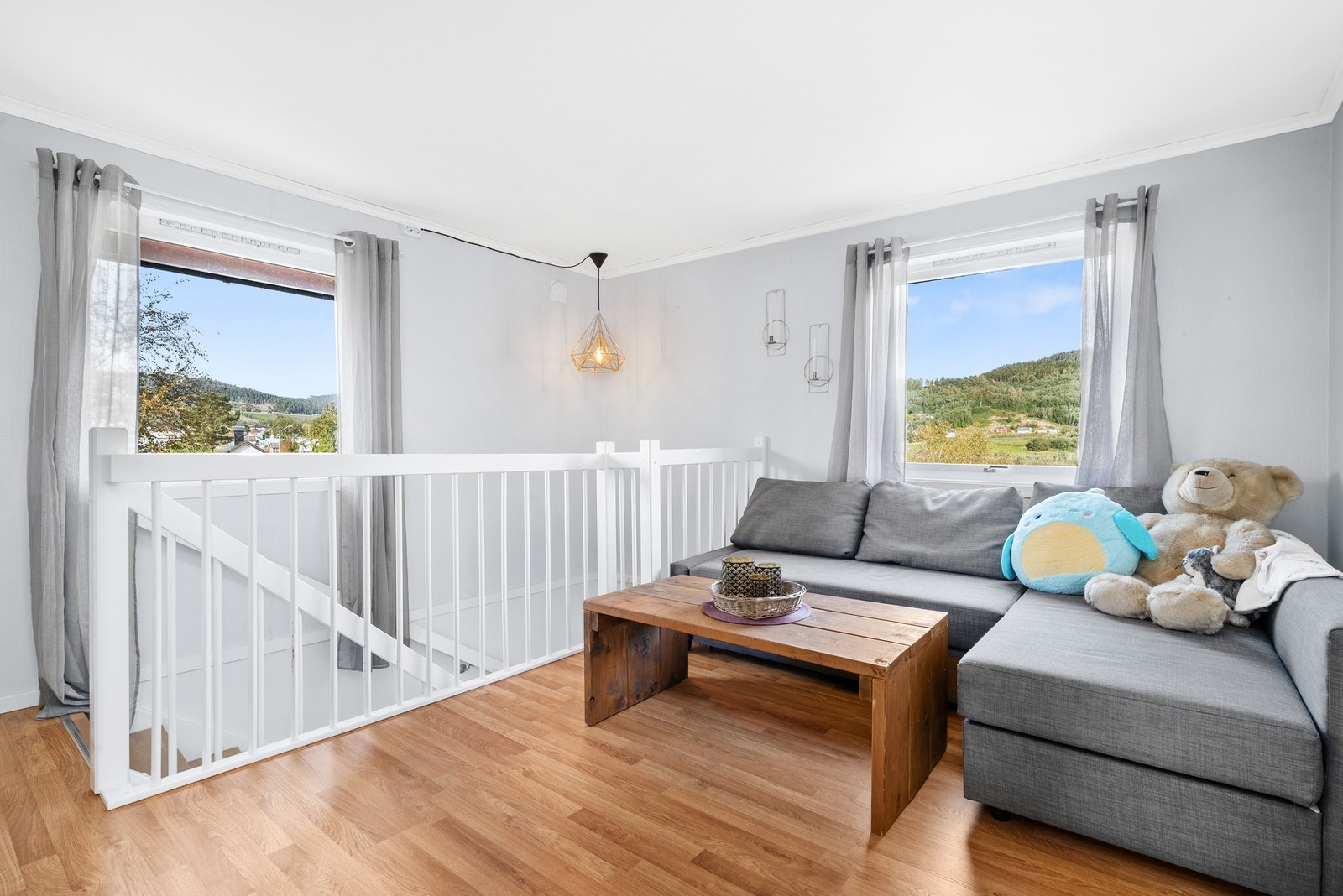 I 2. etasjen kommer man rett opp til stue. Galleribilde