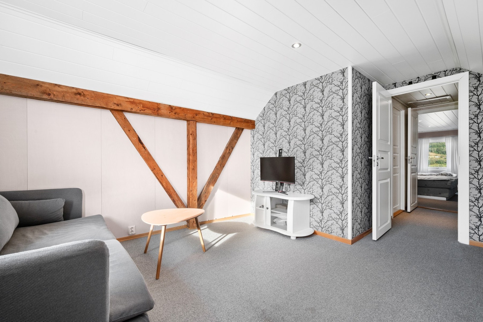 Loftet inneholder to soverom, bod og gang. Soverommet er på 12,5m². Galleribilde