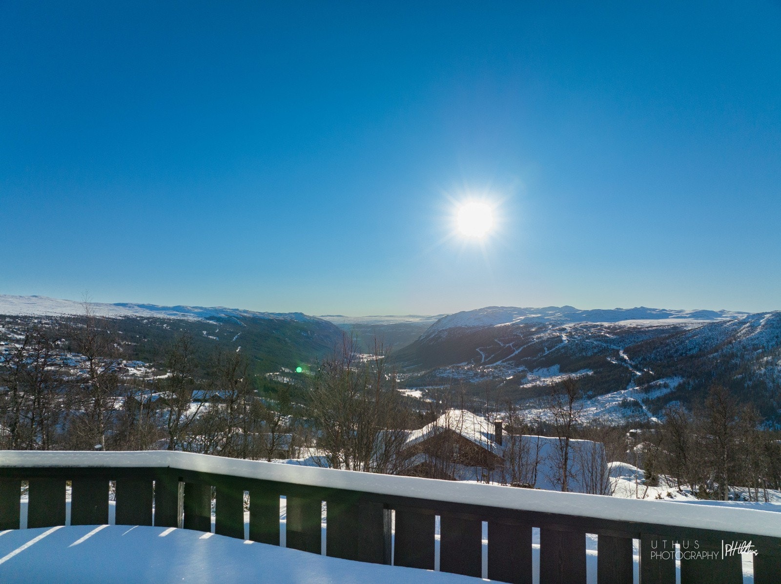 Upåklaglig utsikt nedover Numedalen, Uvdal Skisenter og vakkert viddeterreng Galleribilde