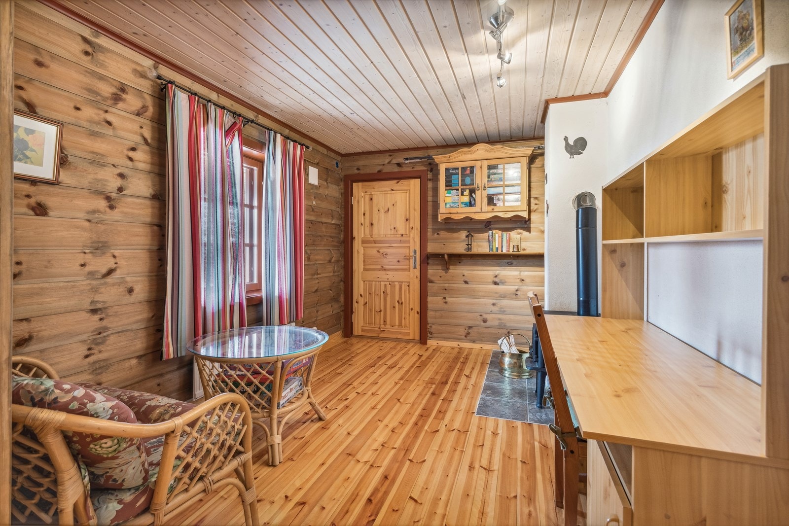 Stue i underetasjen. Galleribilde