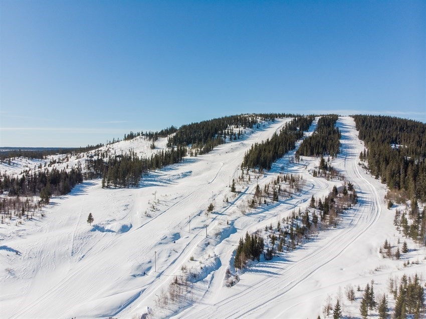 Birkenåsen alpinanlegg ligger rett ved fritidsboligen. Galleribilde