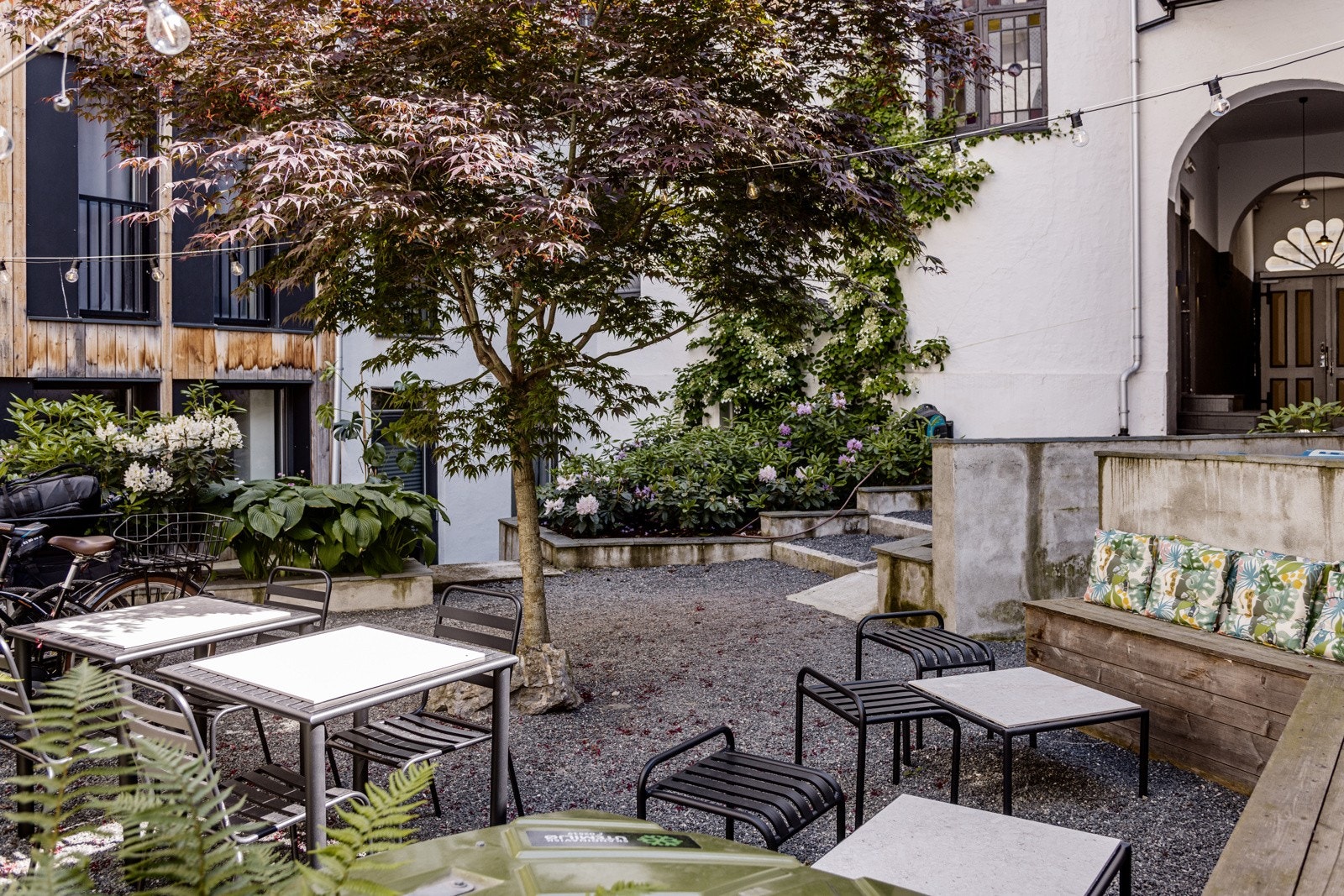 Nyt utelivet i hagen! Galleribilde