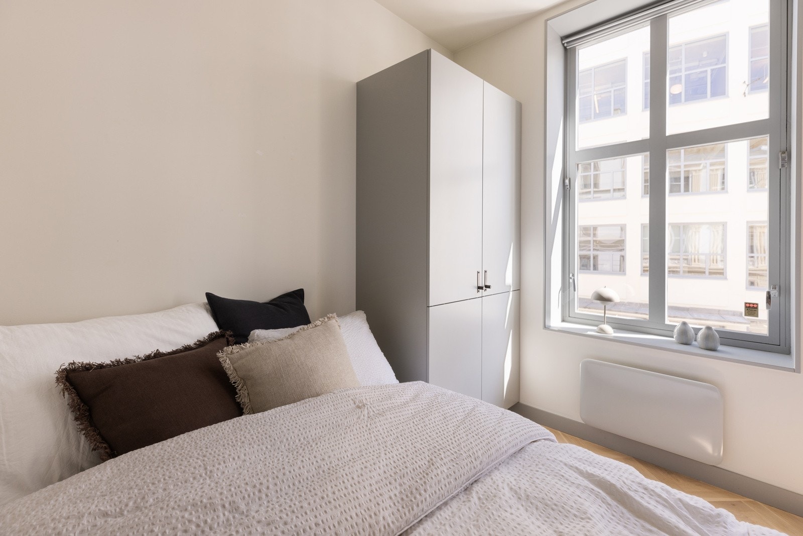 Godt med lysinnslipp også i soverom. Galleribilde