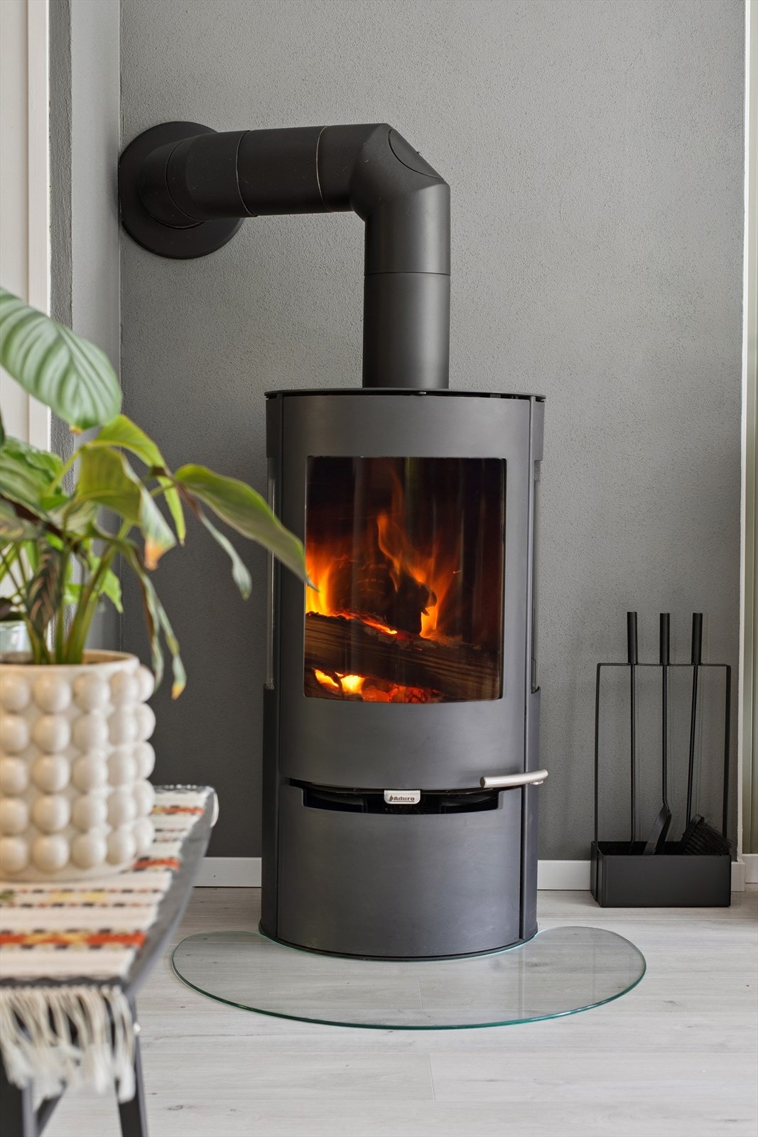 God varme fra denne stilfulle peisovnen! Galleribilde