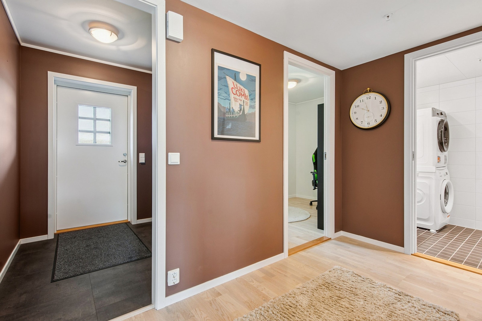 Herfra er det også tilgang til bad og soverom. Galleribilde