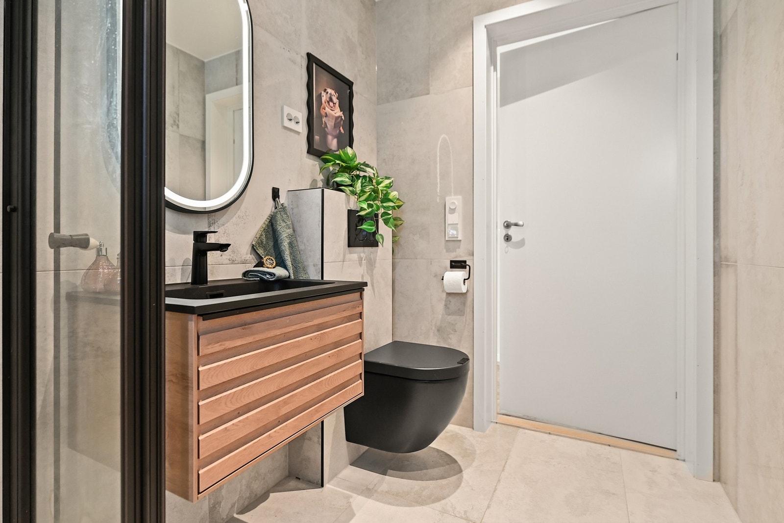 Det er varmekabler på begge bad. Galleribilde