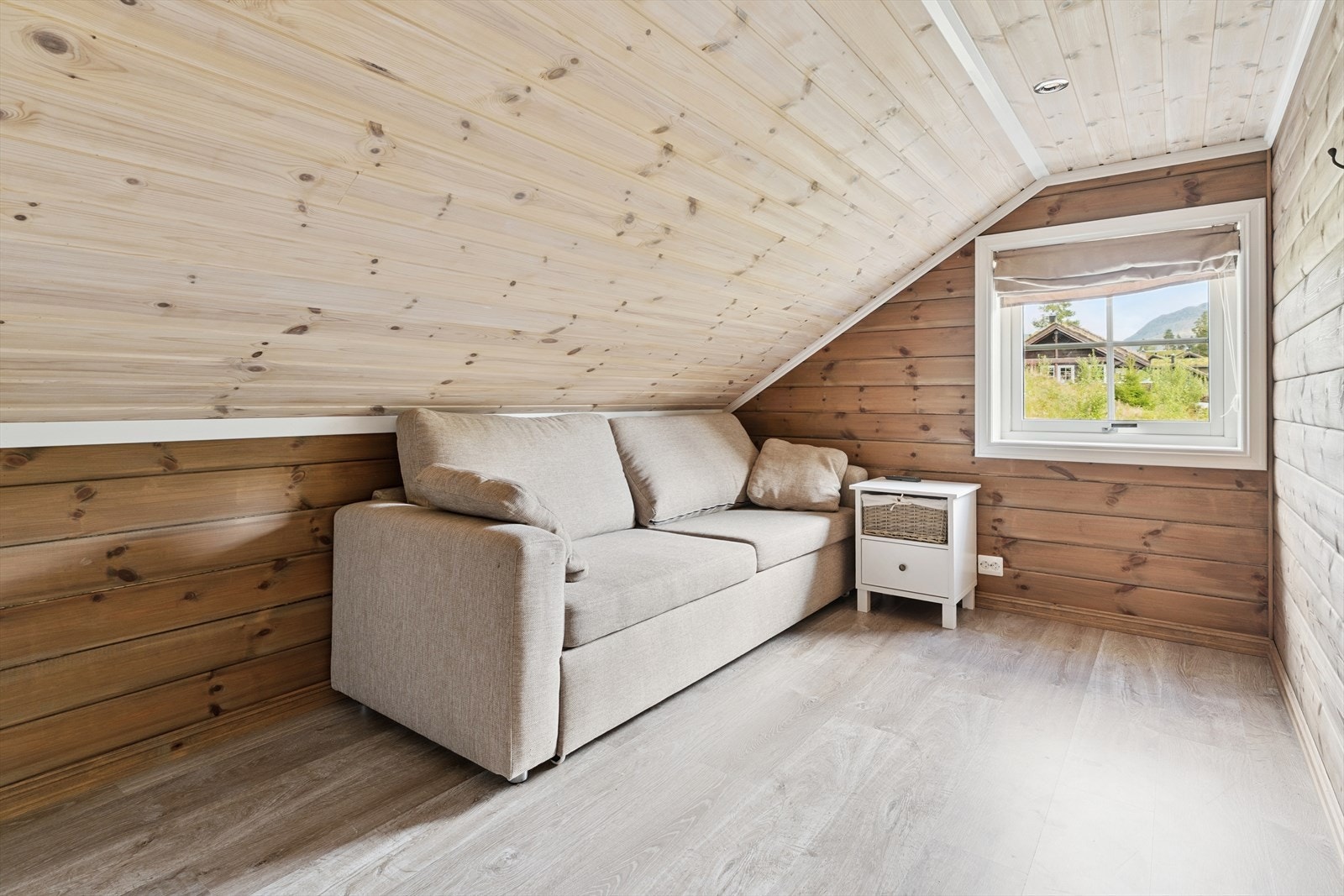 Soverom III, på hemsen Galleribilde