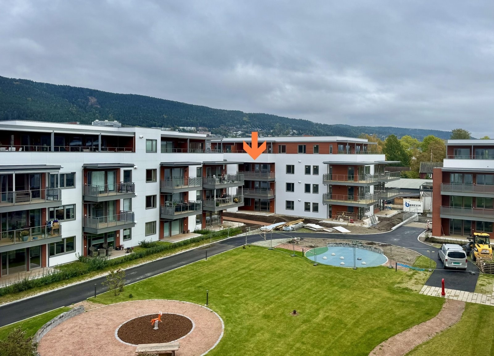 Boligen ligger i 3. etasje og er vestvendt | gode solforhold Galleribilde