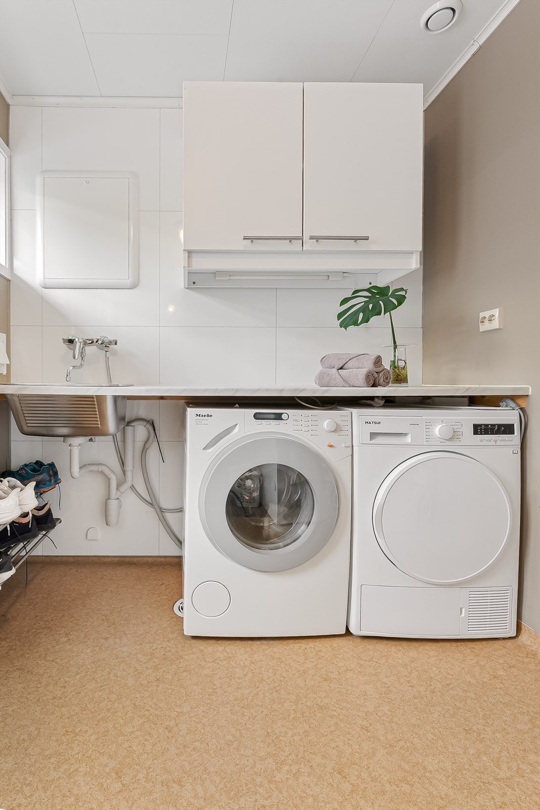 Vaskerom. Galleribilde