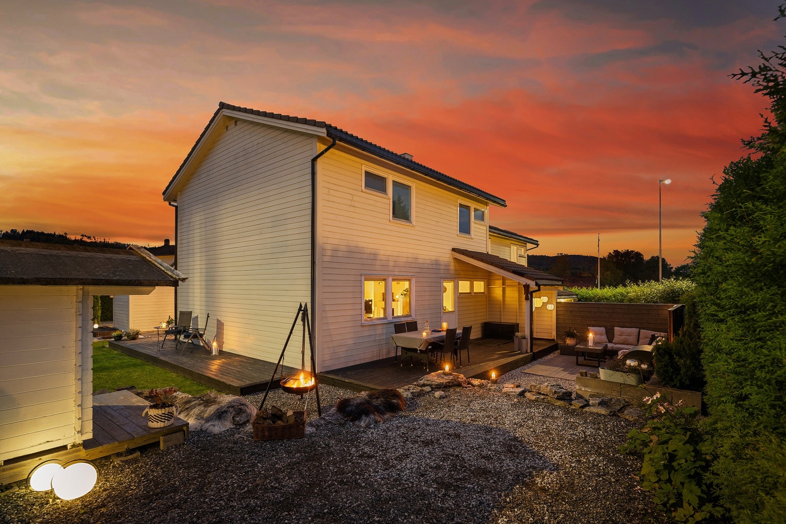 Det blir fort en helt annen stemning på kvelden. Galleribilde