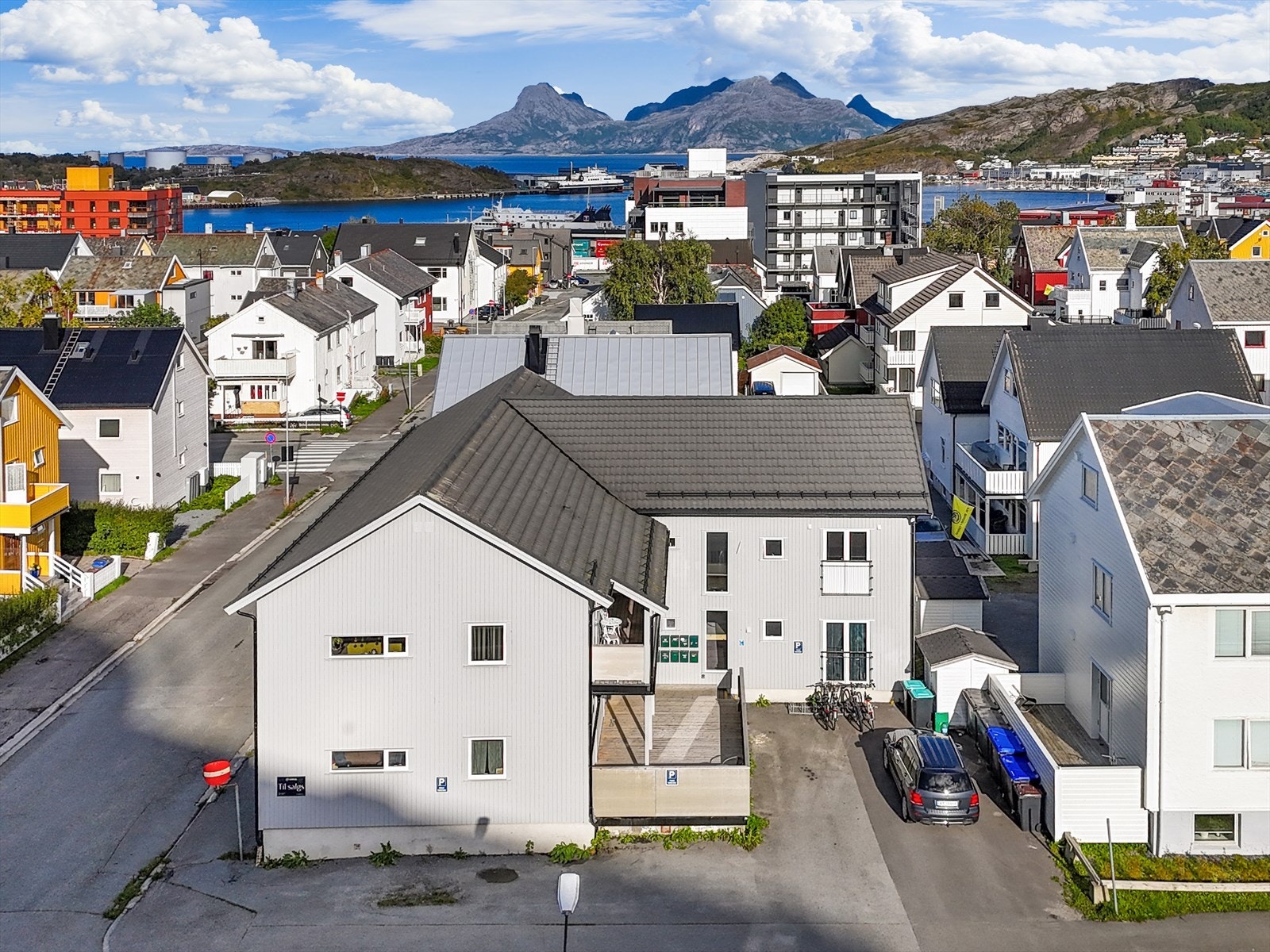 Fasadebilde. Galleribilde