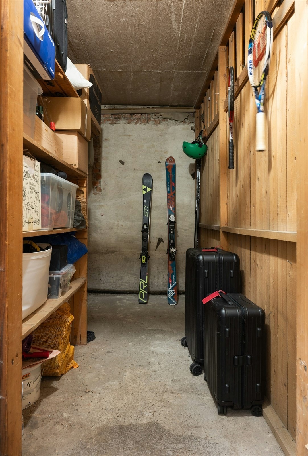 Leiligheten disponerer en praktisk bod på ca. 5 m² i byggets 1.etasje. Galleribilde