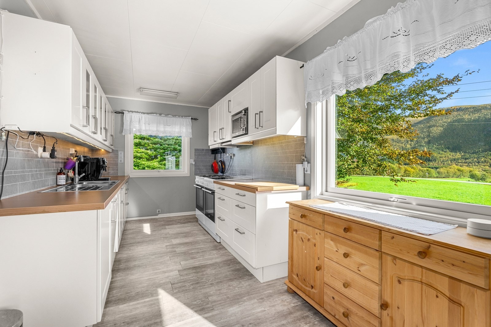 Kjøkken hovedhuset Galleribilde