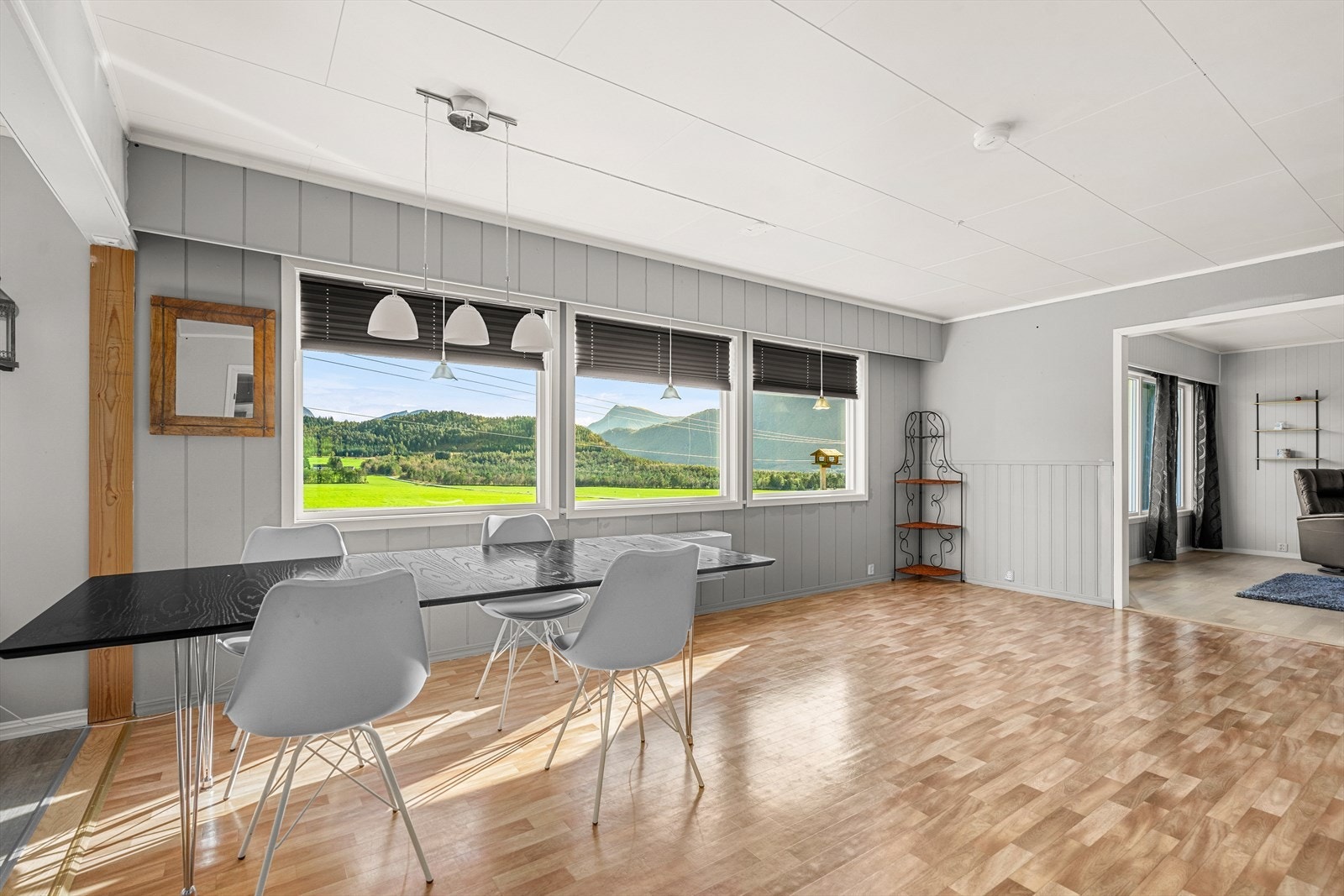 Spisestue hovedhuset Galleribilde