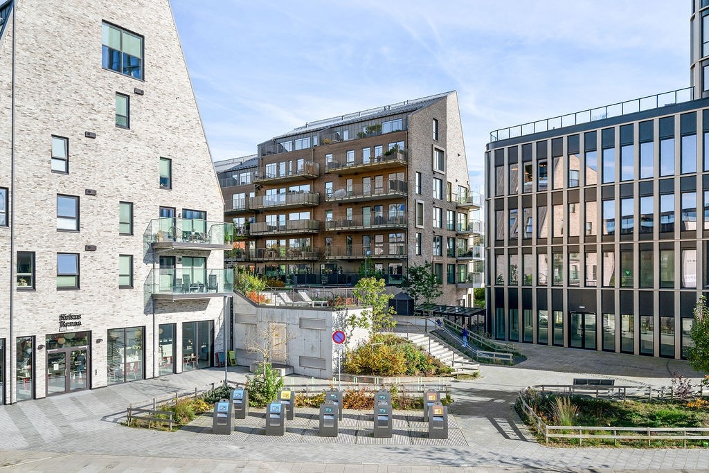 Det er tilgang til felles takterrasse, gjestehybel og fellesrom med kjøkkenkrok i Mølletårnet. Galleribilde