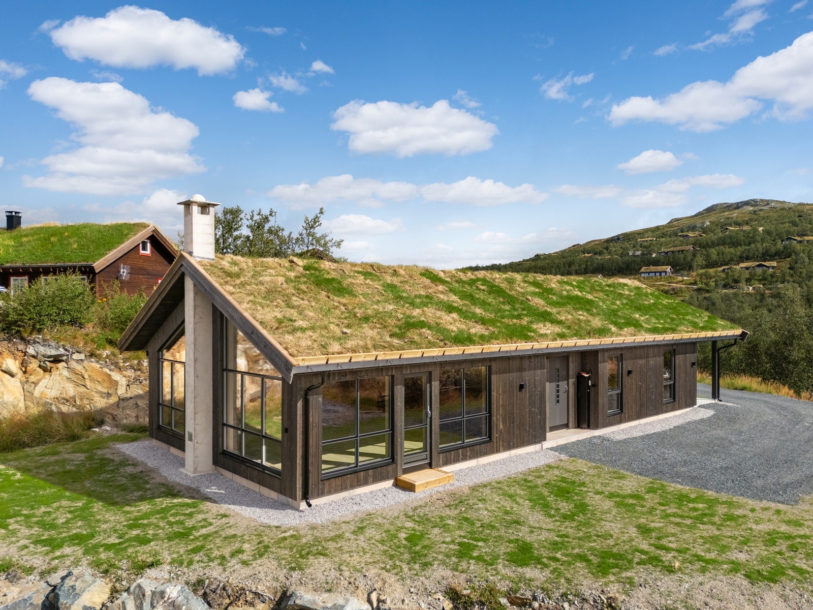 Privatmegleren Hallingdal v/ Merethe Jonsen har gleden av å presentere Tverrlie 15! Galleribilde