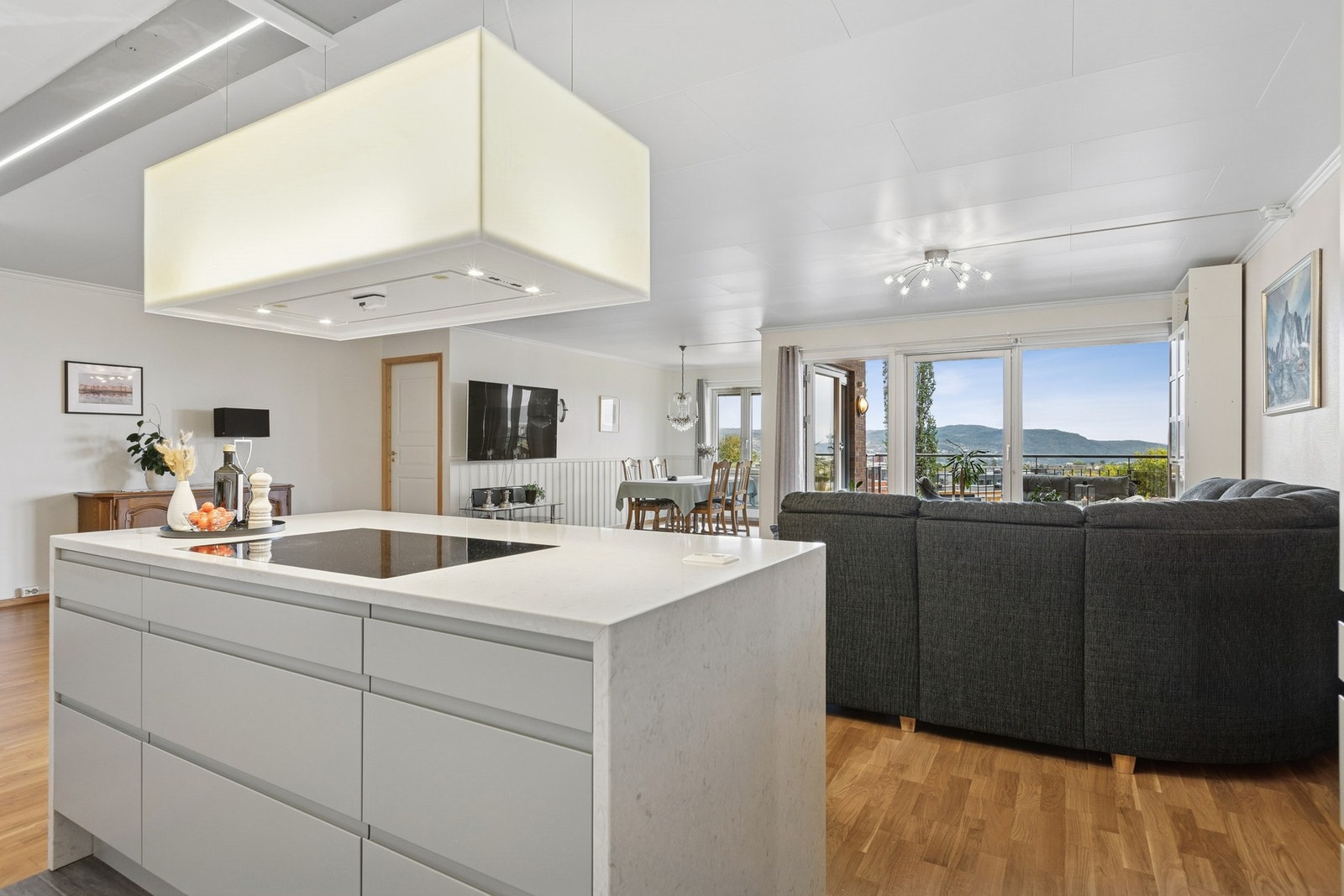 Leiligheten har en lav fellesgjeld. Sameiet er godt driftet og hadde et positivt årsresultat for regnskapsåret 2024. Galleribilde