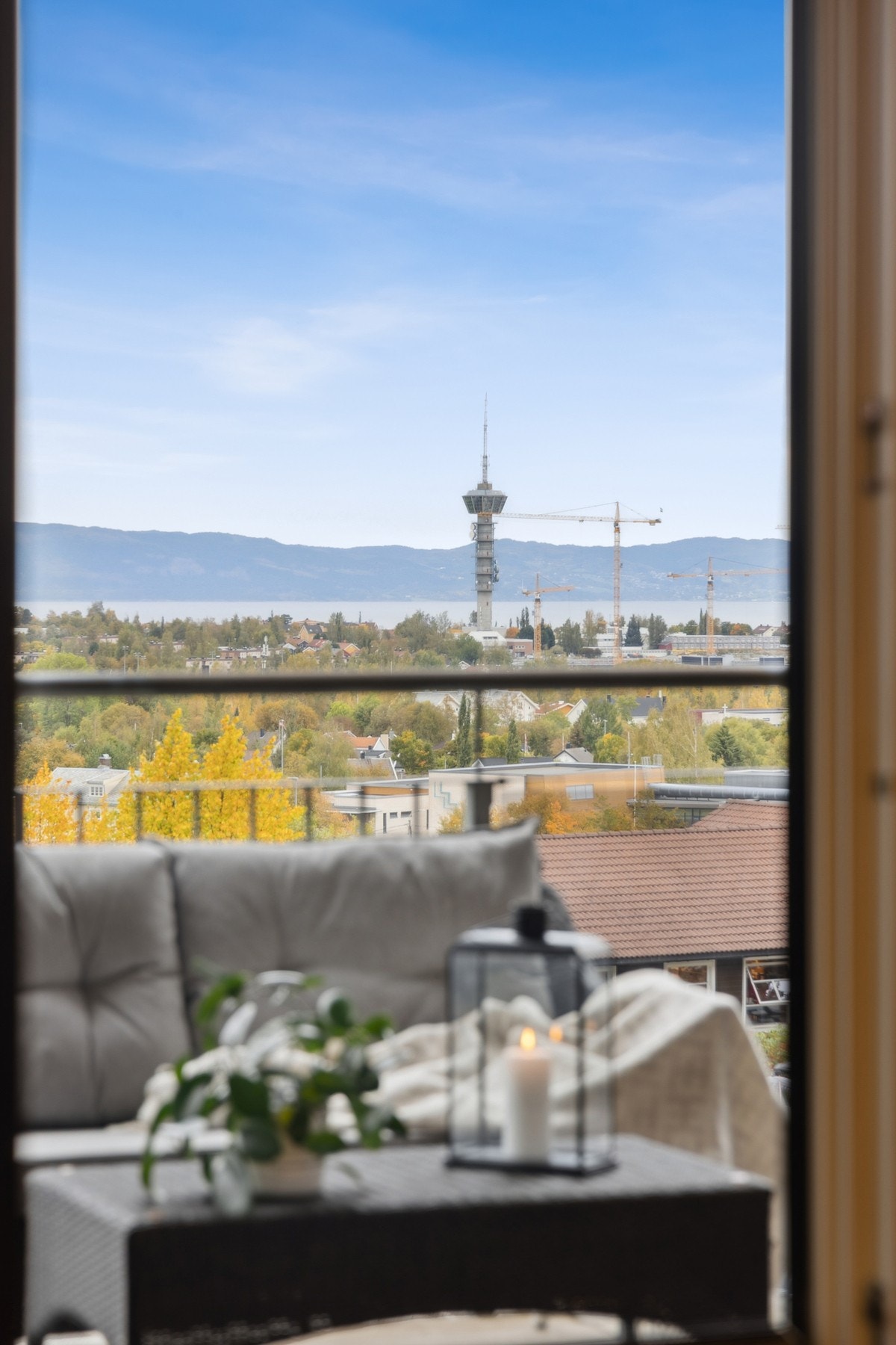 Utsikten er en unik kombinasjon av bynærhet og naturopplevelser. Galleribilde