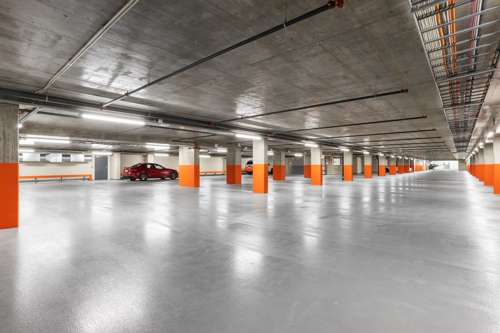 Det medfølger garasjeplass i felles garasjeanlegg med mulighet for elbillading. Galleribilde