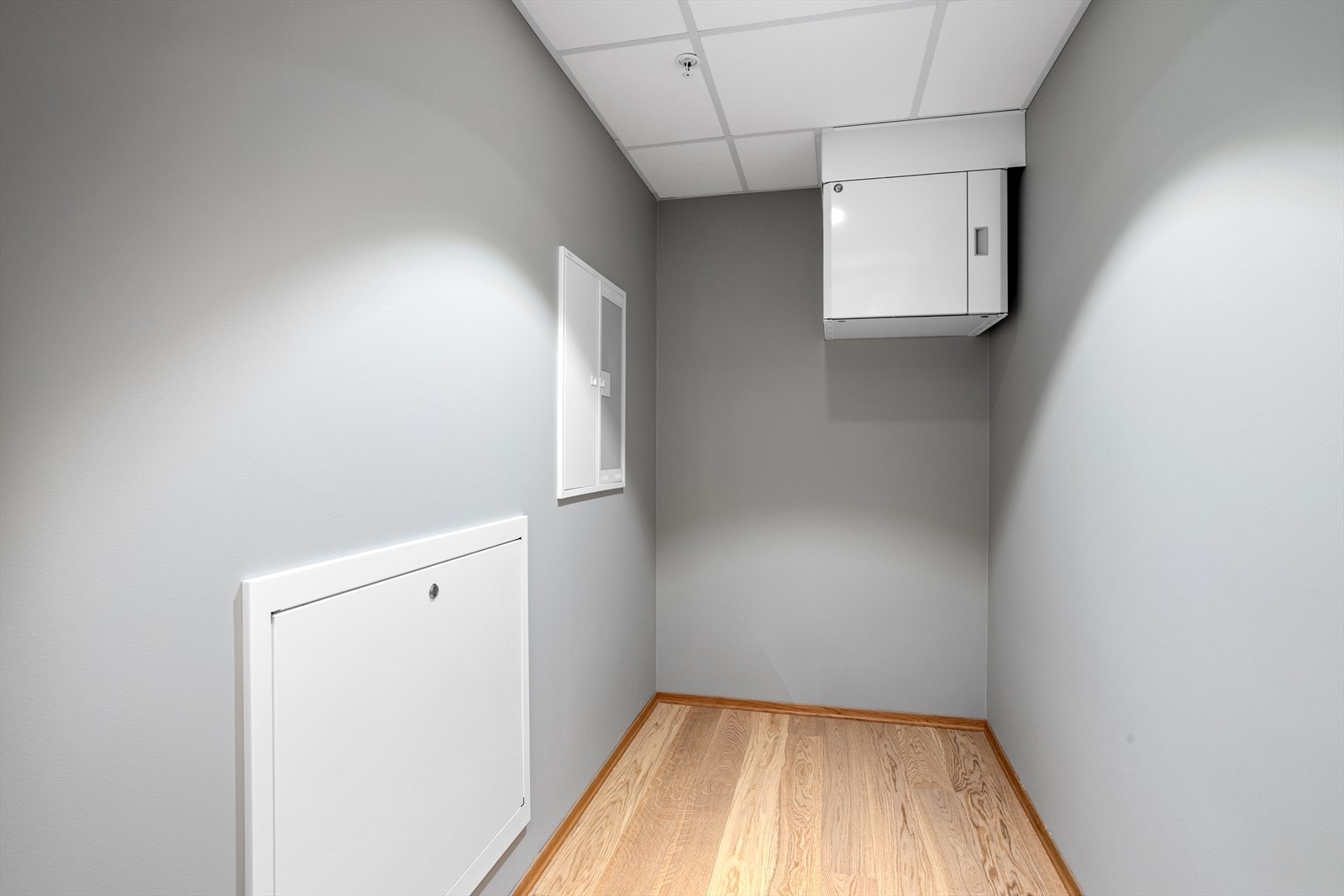 Innvendig bod med mulighet for hylleløsninger. Galleribilde