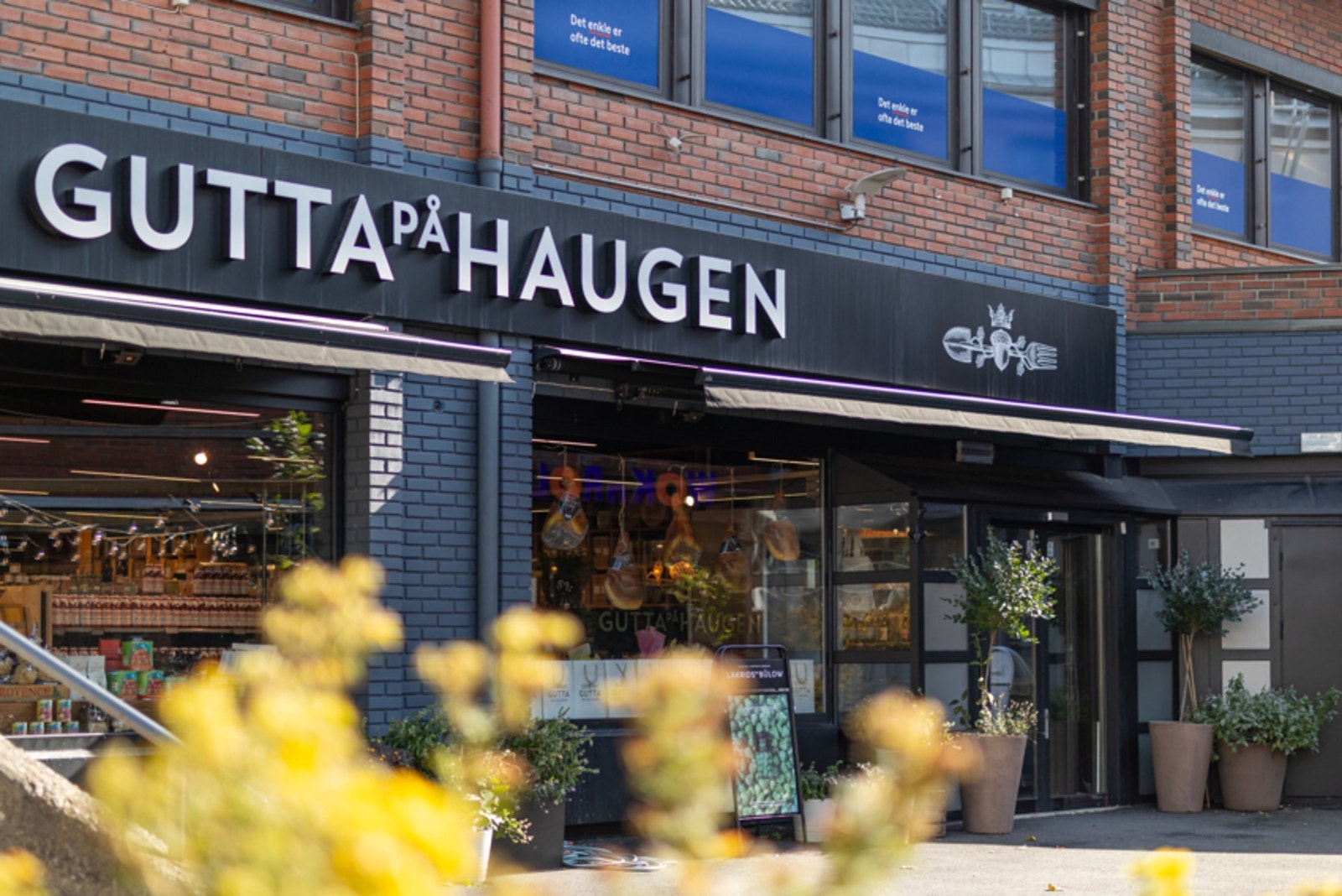 Ved Sæter ligger også Gutta på Haugen Galleribilde