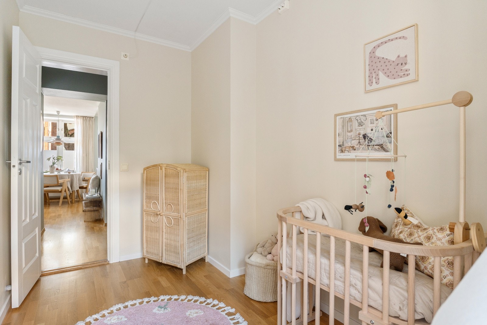 Rommet er i dag innredet som barnerom, men egner seg også godt som gjesterom eller kontor. Galleribilde