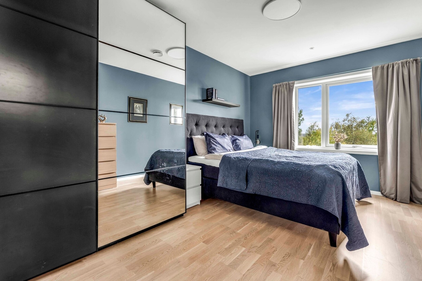 Hovedsoverom av god størrelse Galleribilde