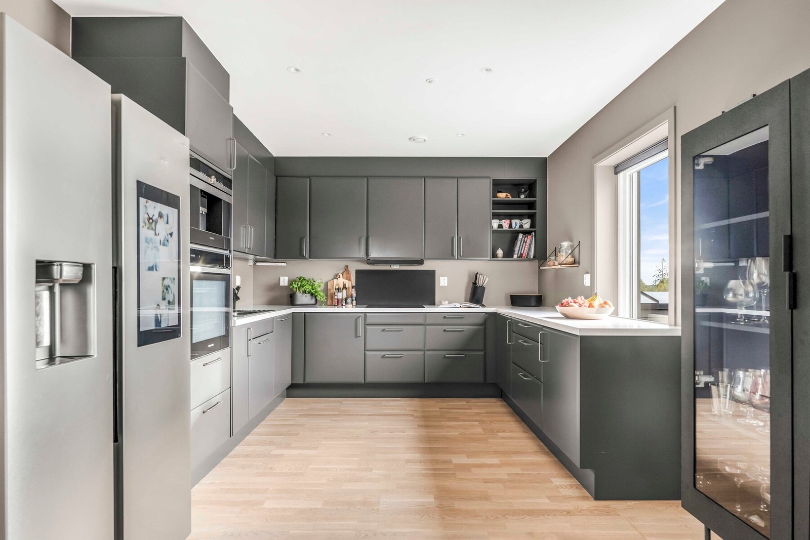 Kjøl/frys medfølger ikke Galleribilde