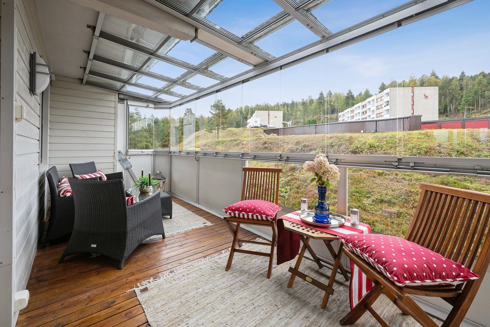 God plass til både sittegruppe og planter. Galleribilde