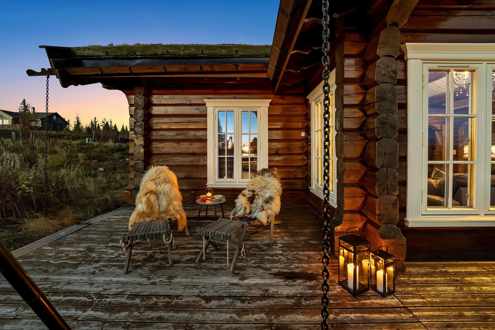 Her har du god plass til diverse utemøbler. Galleribilde