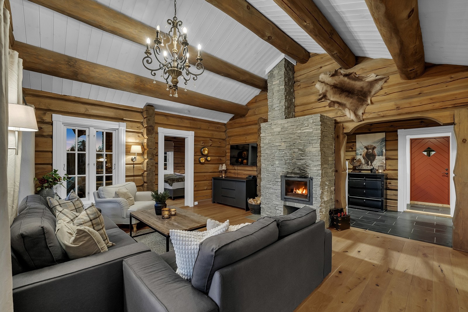 Stue med peis. Galleribilde