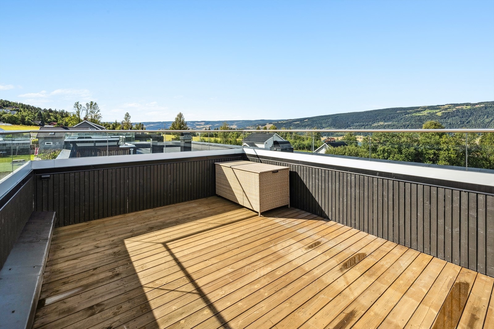 Herifra er det flott utsikt mot Mjøsa og omkringliggende områder. Galleribilde