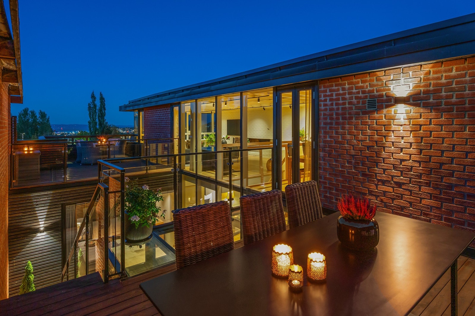 Boligens utforming og størrelse er tilrettelagt for en aktiv familie. Galleribilde