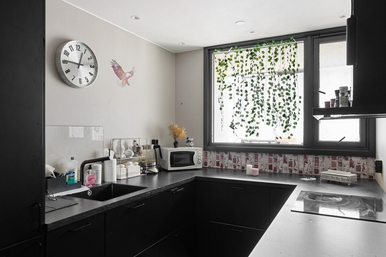 Kjøkkenet er i god stand har fått TG1 av takstmann. Galleribilde