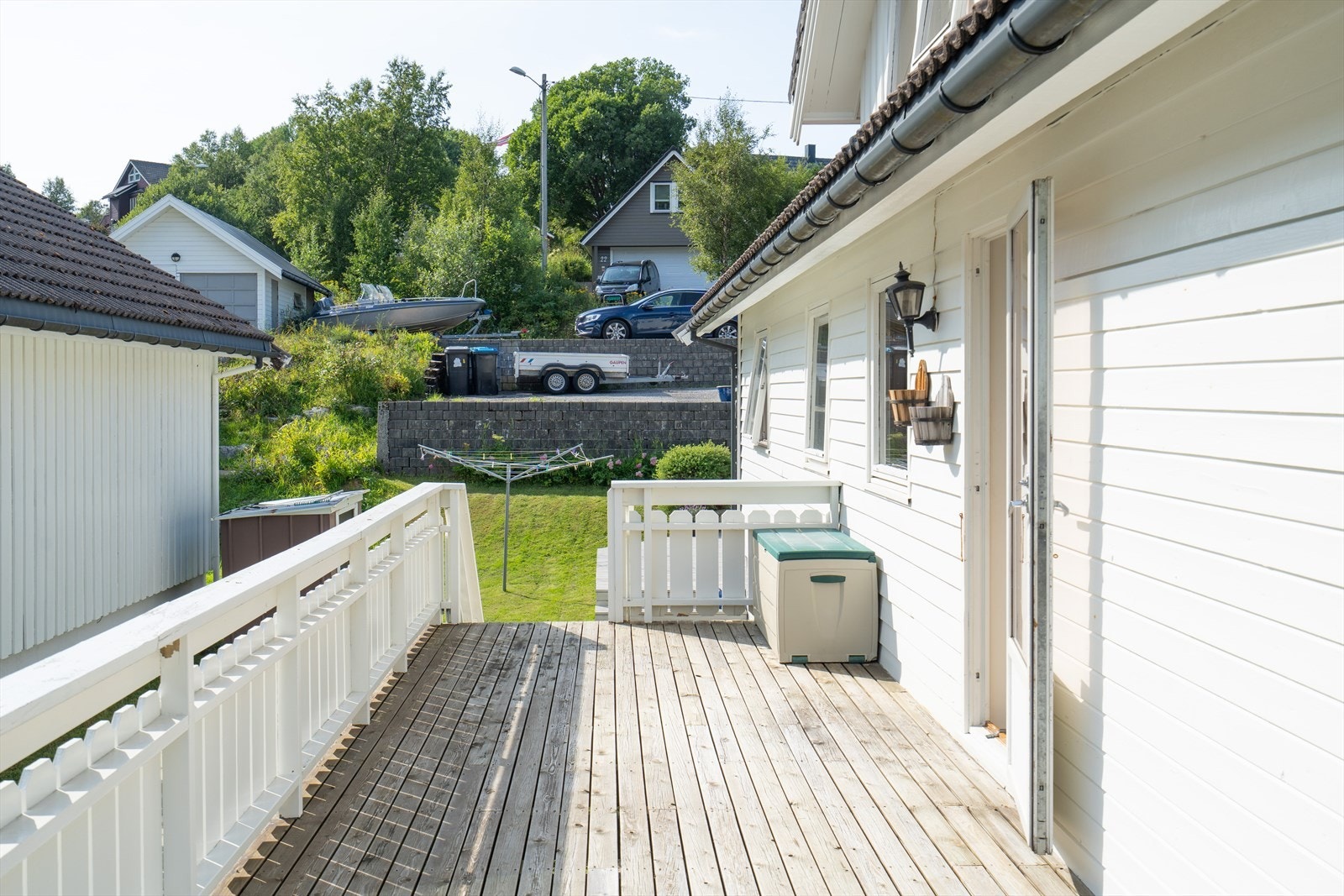 Balkong, ut/inngang stue. Galleribilde