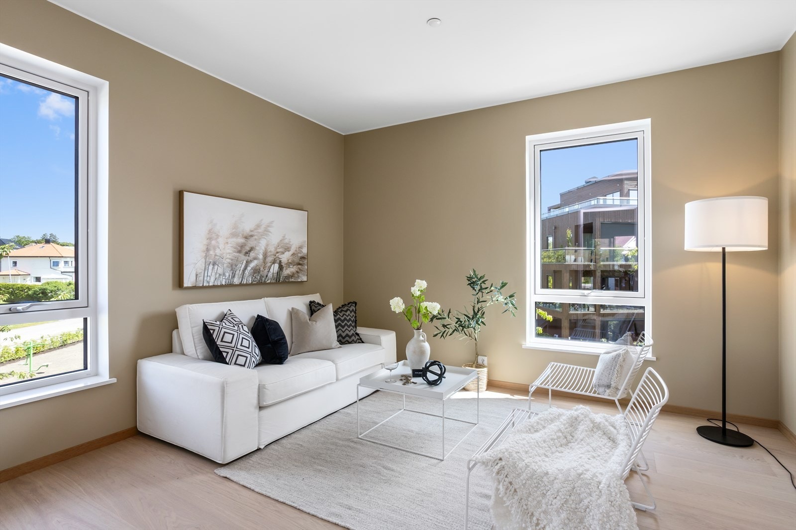 Hva med å innrede rommet med sovesofa slik at det enkelt kan omgjøres til et soverom på dager hvor man har behov for tre soverom? Galleribilde