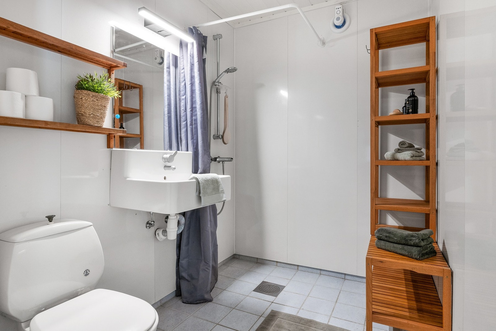 Bad beliggende i 1.etasje Galleribilde