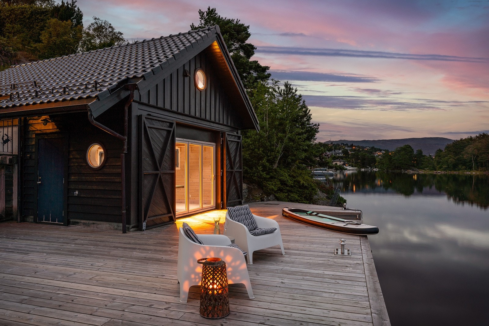 - Nordåsvannet er perfekt for en kajakk eller SUP tur - Galleribilde