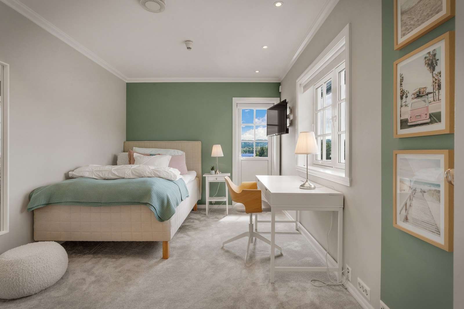 - Rommene oppleves lyse og luftige - Galleribilde