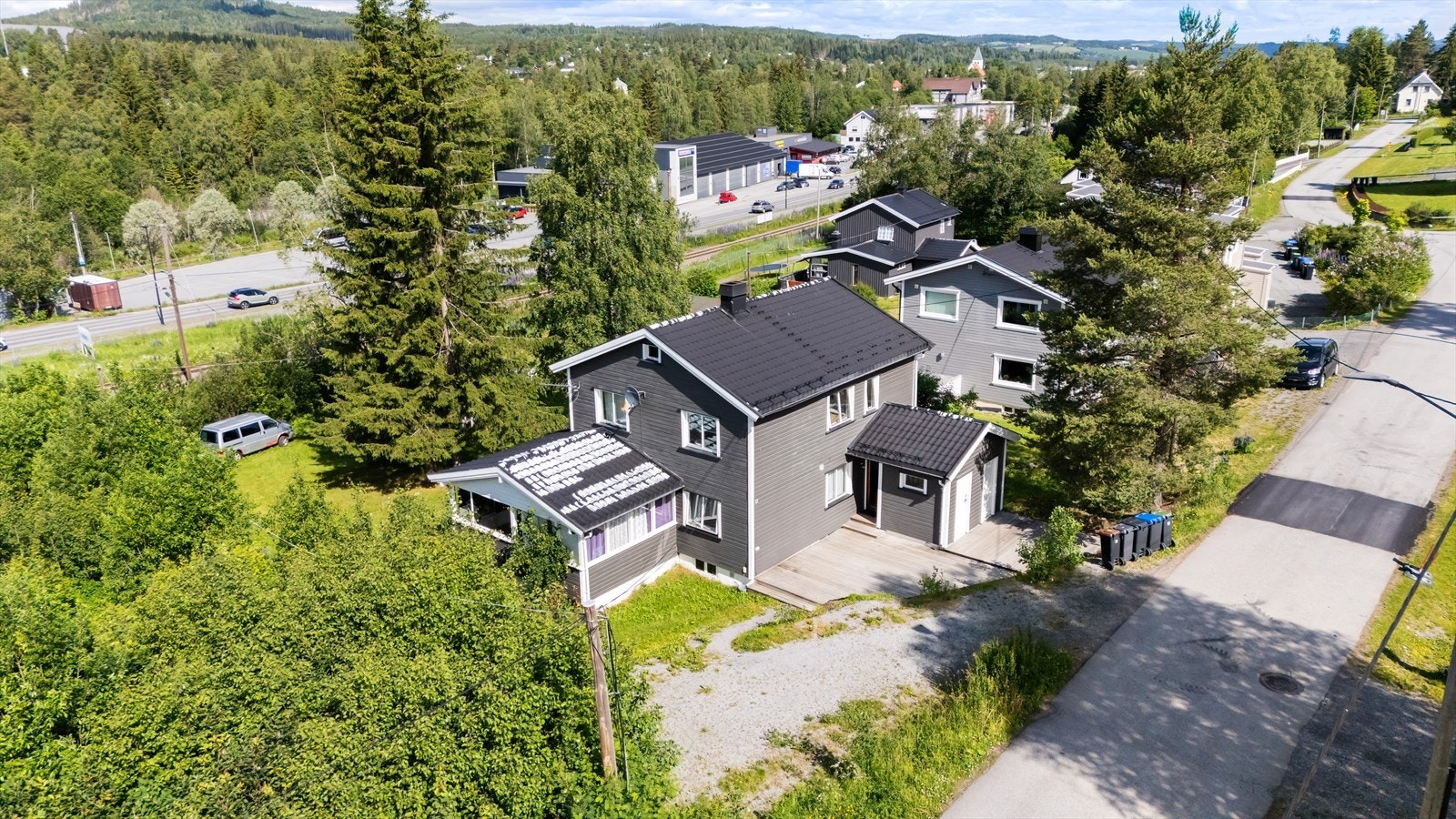 Meget sentral beliggenhet på Raufoss. Galleribilde