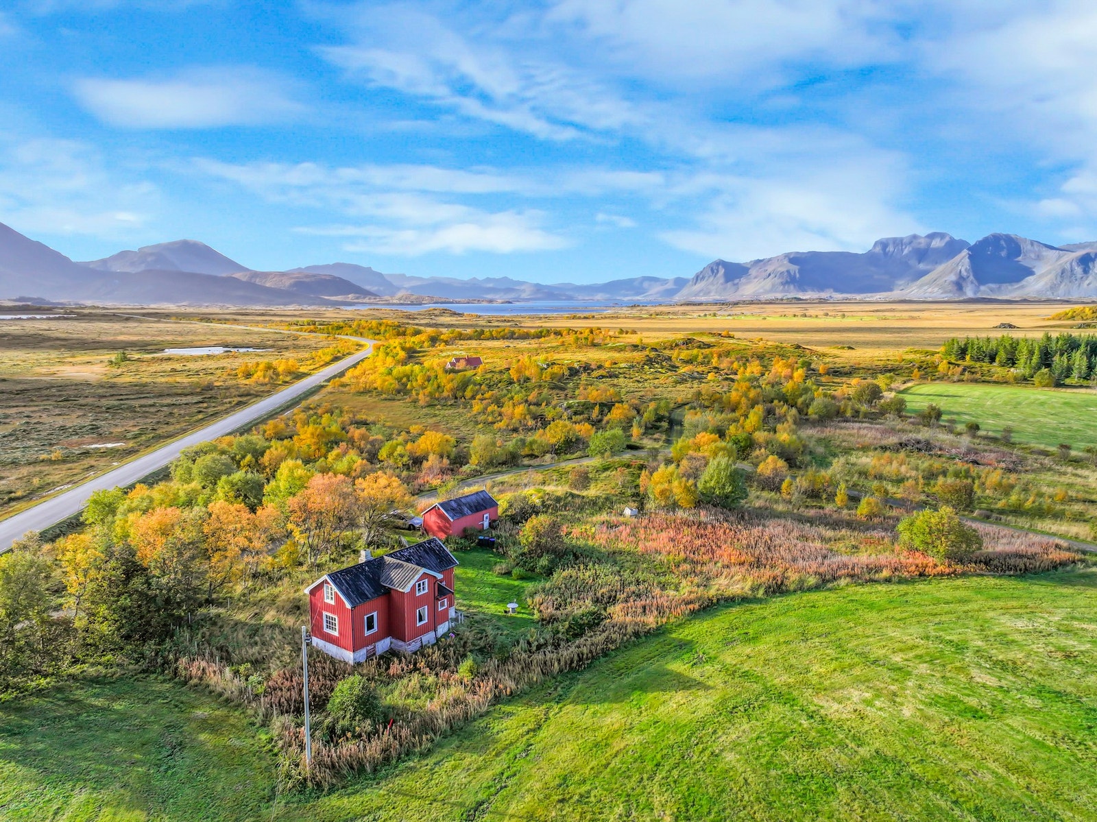 Velkommen til Statsveien 565 - Presentert av Thomas K. Johansen / Advanti & Partners Lofoten Galleribilde