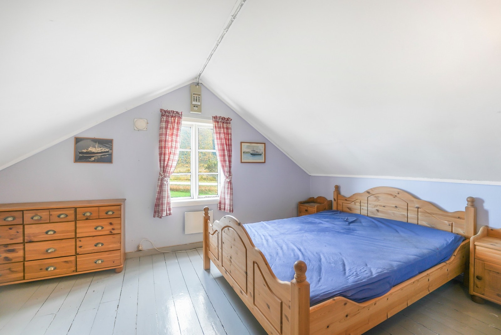 Boligen inneholder totalt to soverom av god størrelse. Galleribilde