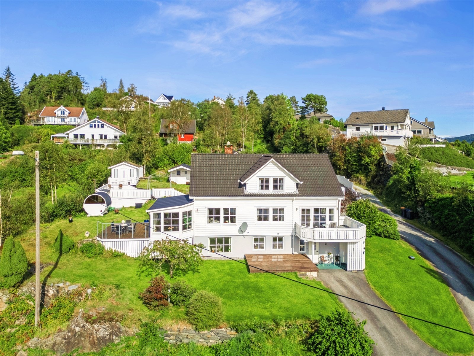 Sturla Nødtvedt og Eiendomsmegler Norge har gleden av å presentere Ølvesvegen 490! Galleribilde