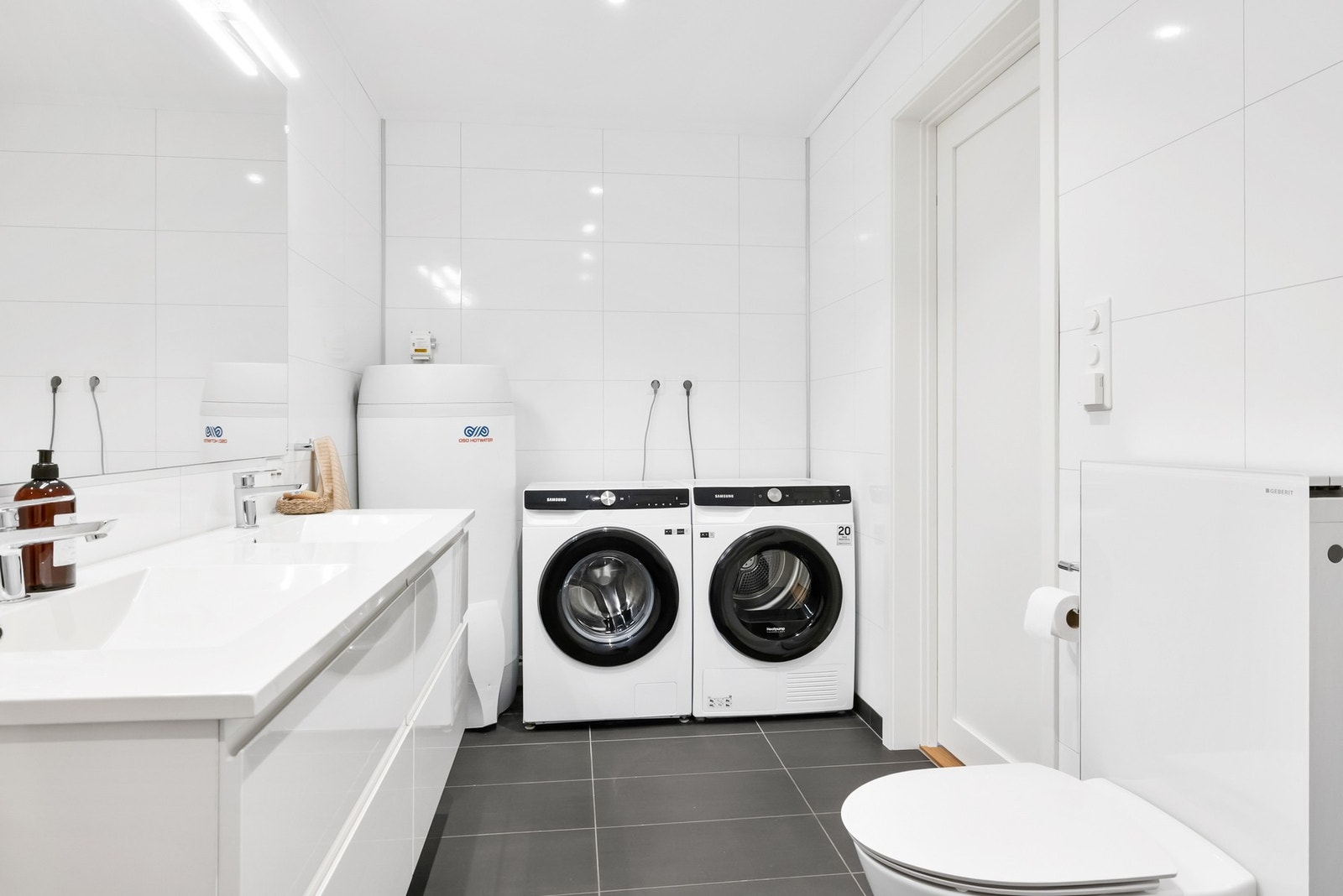 Bad på hvert plan gir fleksibilitet og komfort for hele familien Galleribilde