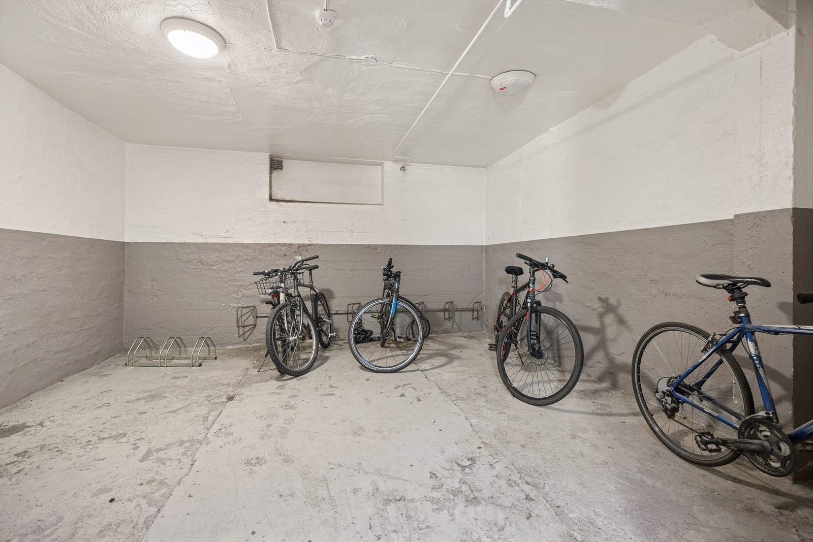 Felles sykkelbod. Galleribilde