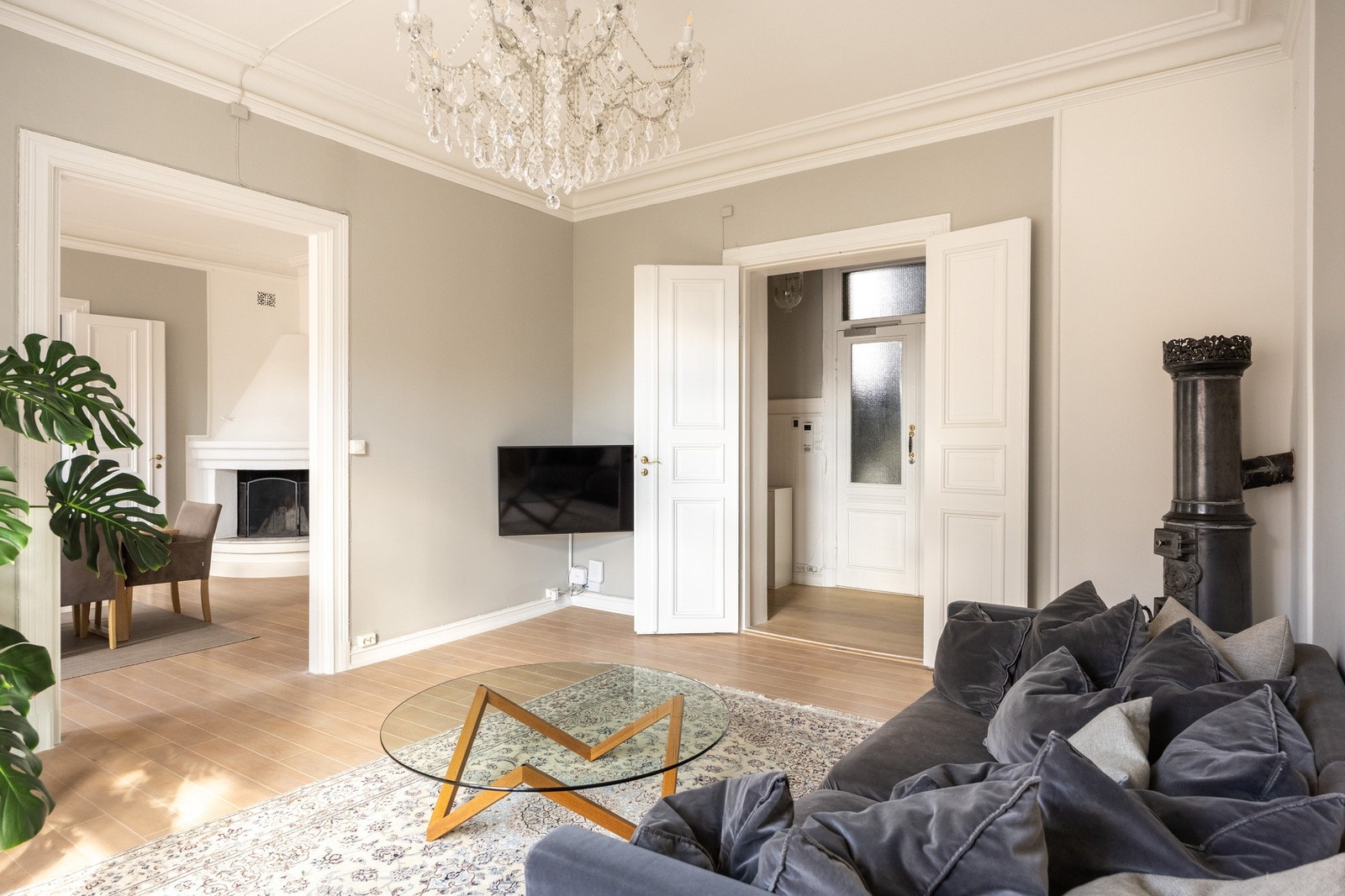 Legg også merke til den gode takhøyden, som går helt opp til 3,3 meter. Galleribilde