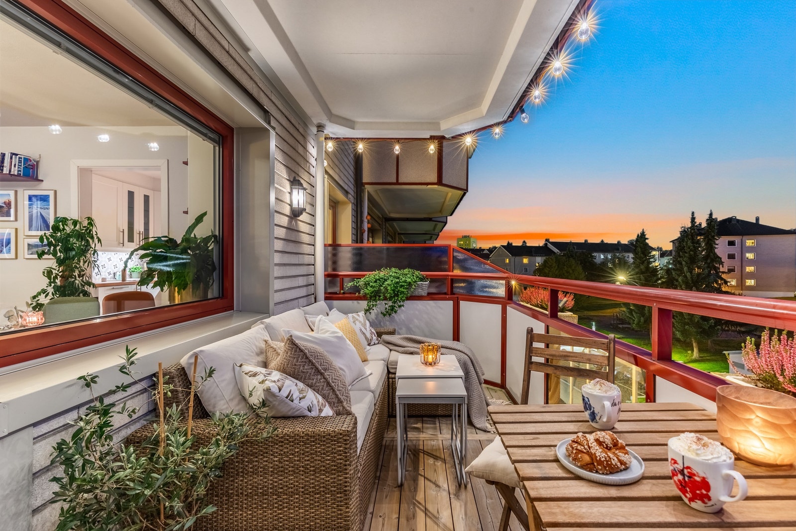 En lys og arealeffektiv leilighet med god planløsning i byggets 3. etasje. Galleribilde